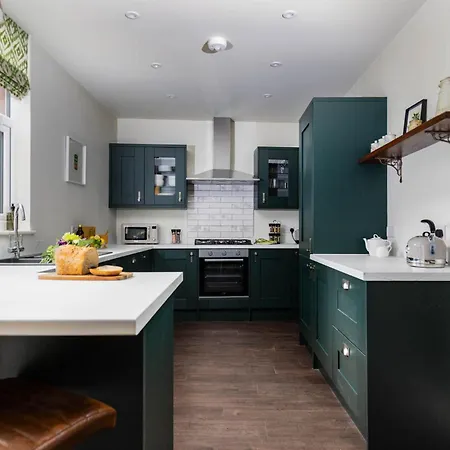 Holiday home Emerald Park - Hot Tub & Games Room! Scarborough
